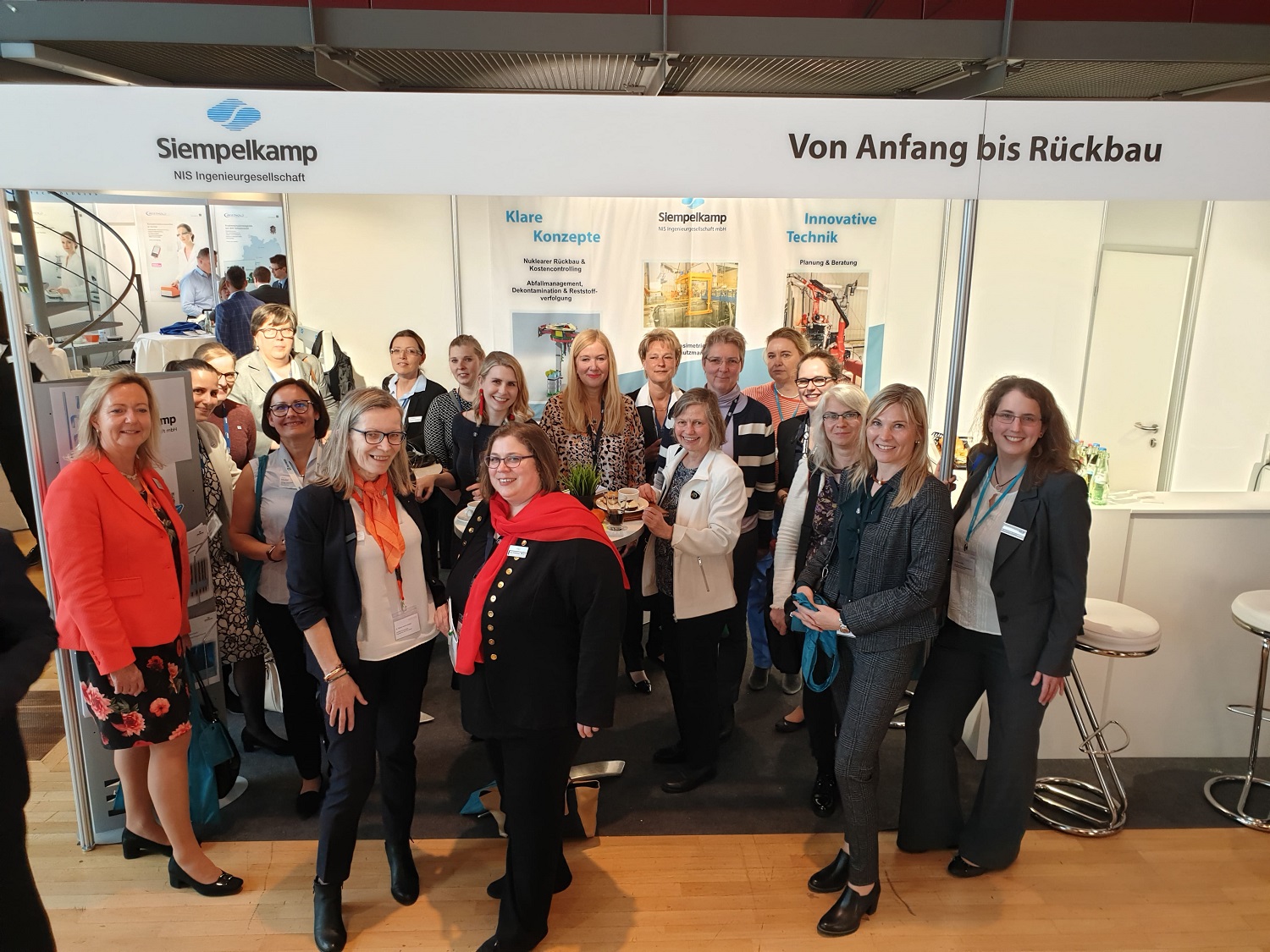 Treffen der „Women in Nuclear“ am Stand der Siempelkamp NIS, KONTEC 2019